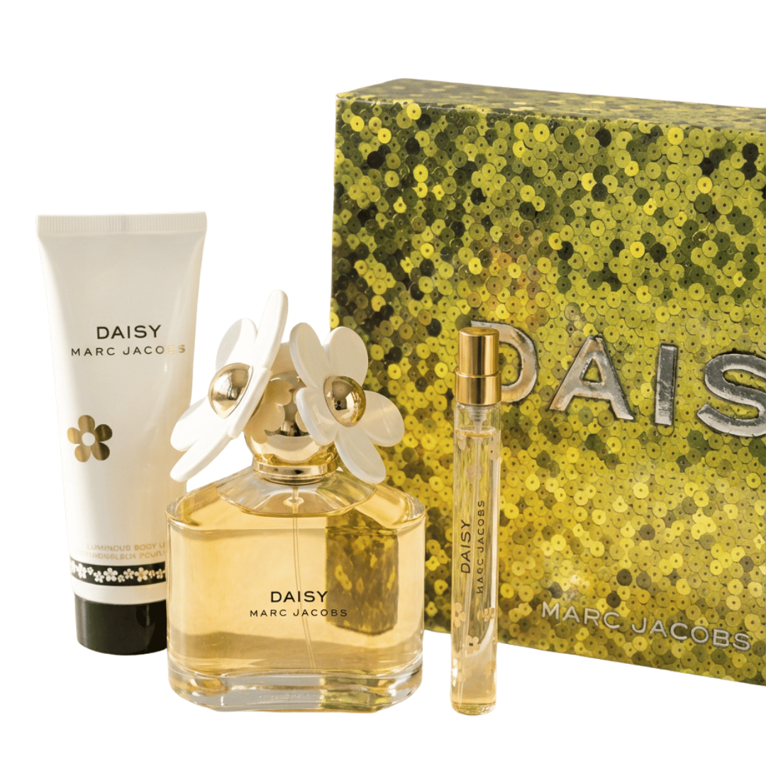 Marc Jacobs Daisy 3 Piece Gift Set: Eau de Toilette 100ml - Body Lotion 75ml - Eau de Toilette 10ml